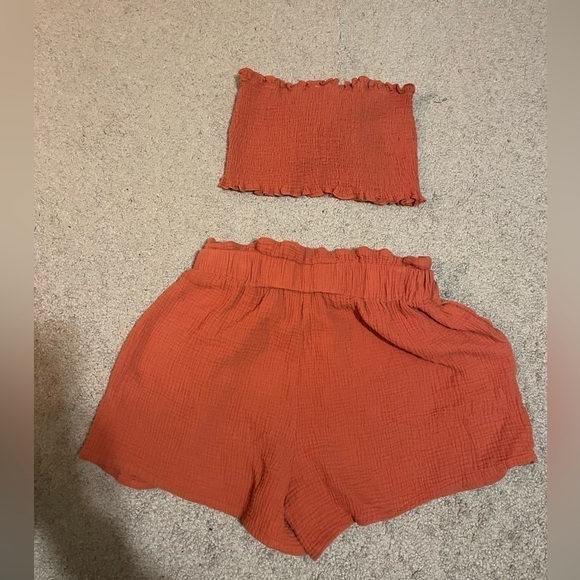 Mable Burnt Orange crop top and shorts set size medium - Picture 9 of 9